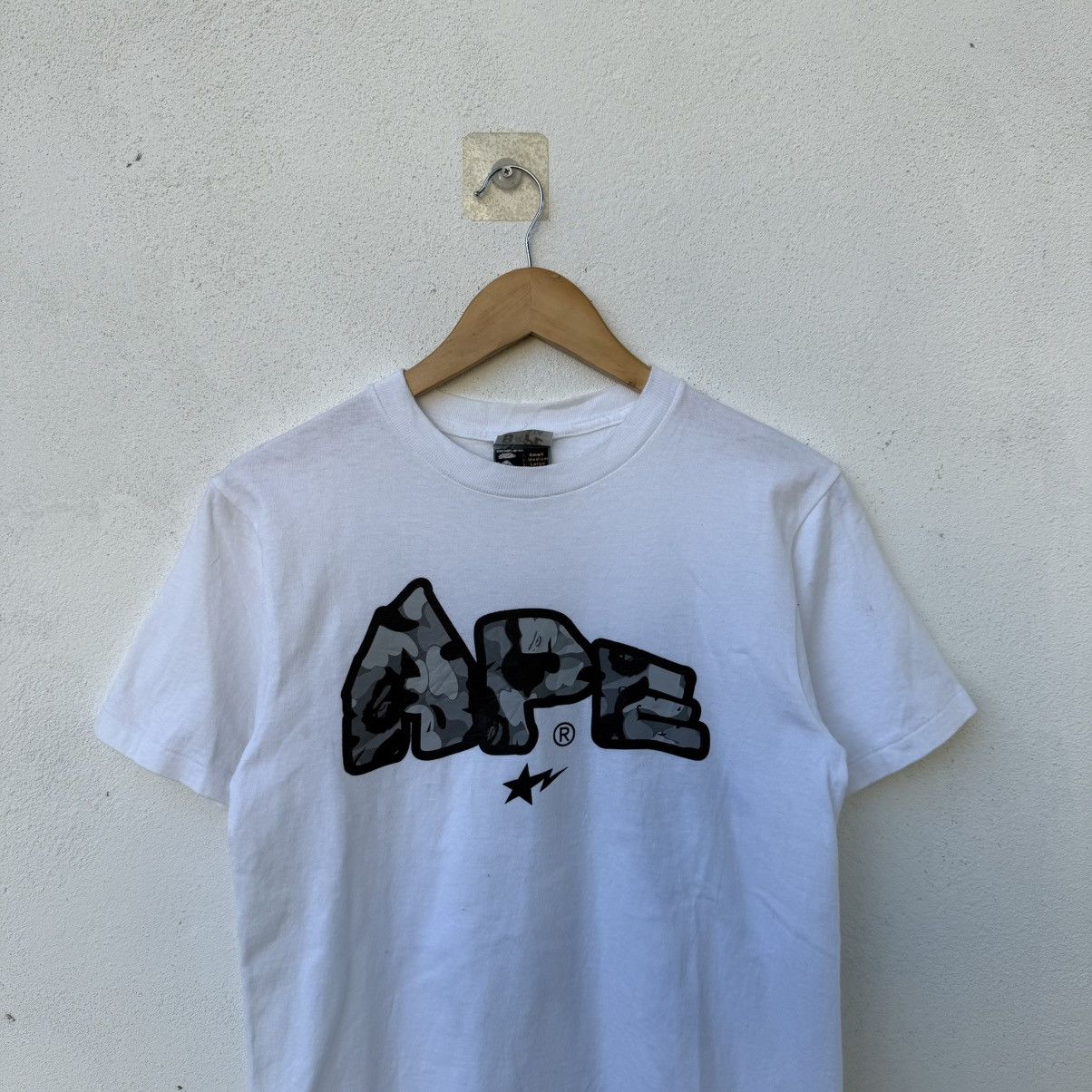 Bape Vintage Camo Bape Sta A Bathing Ape Tee Shirt Size US S / EU 44-46 / 1 - 3 Thumbnail