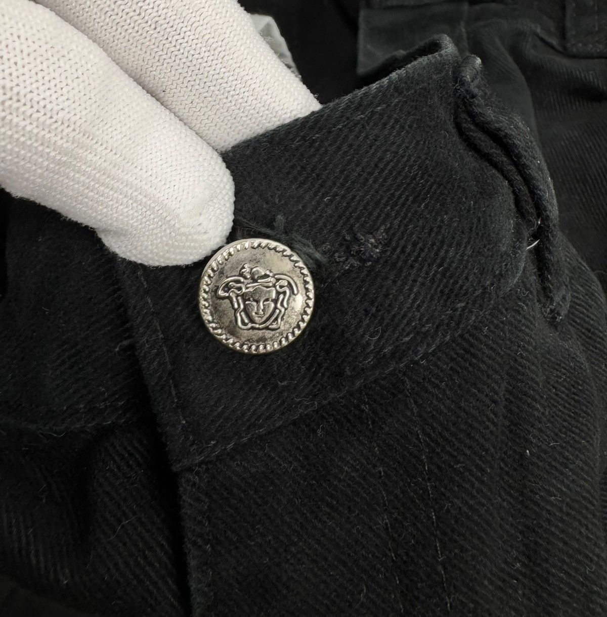 Versace Jeans Couture × Vintage Versace Jeans Couture Vintage Denim Jeans 1990s size 30 Size 30" / US 8 / IT 44 - 12 Thumbnail