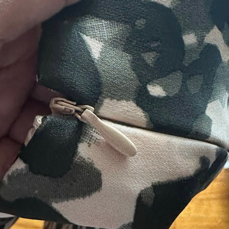 H&M H&M Olive Green & Beige Abstract Camo A-Line Skirt – Size 6 Size 28" / US 6 / IT 42 - 4 Thumbnail