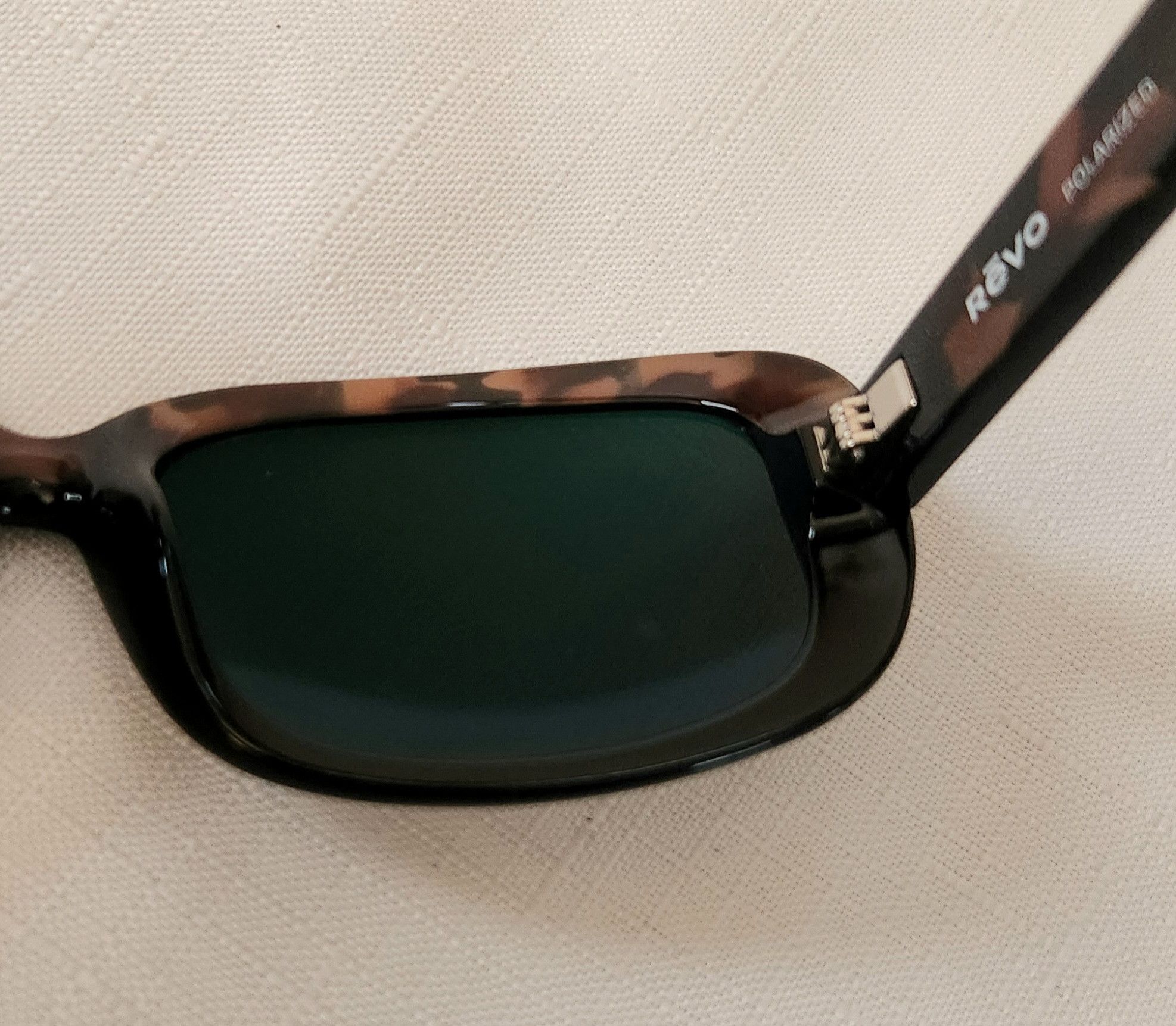 Other Revo Polarized RE1039 PAXTON Sunglasses 01 GY Shiny Bla Size ONE SIZE - 11 Thumbnail
