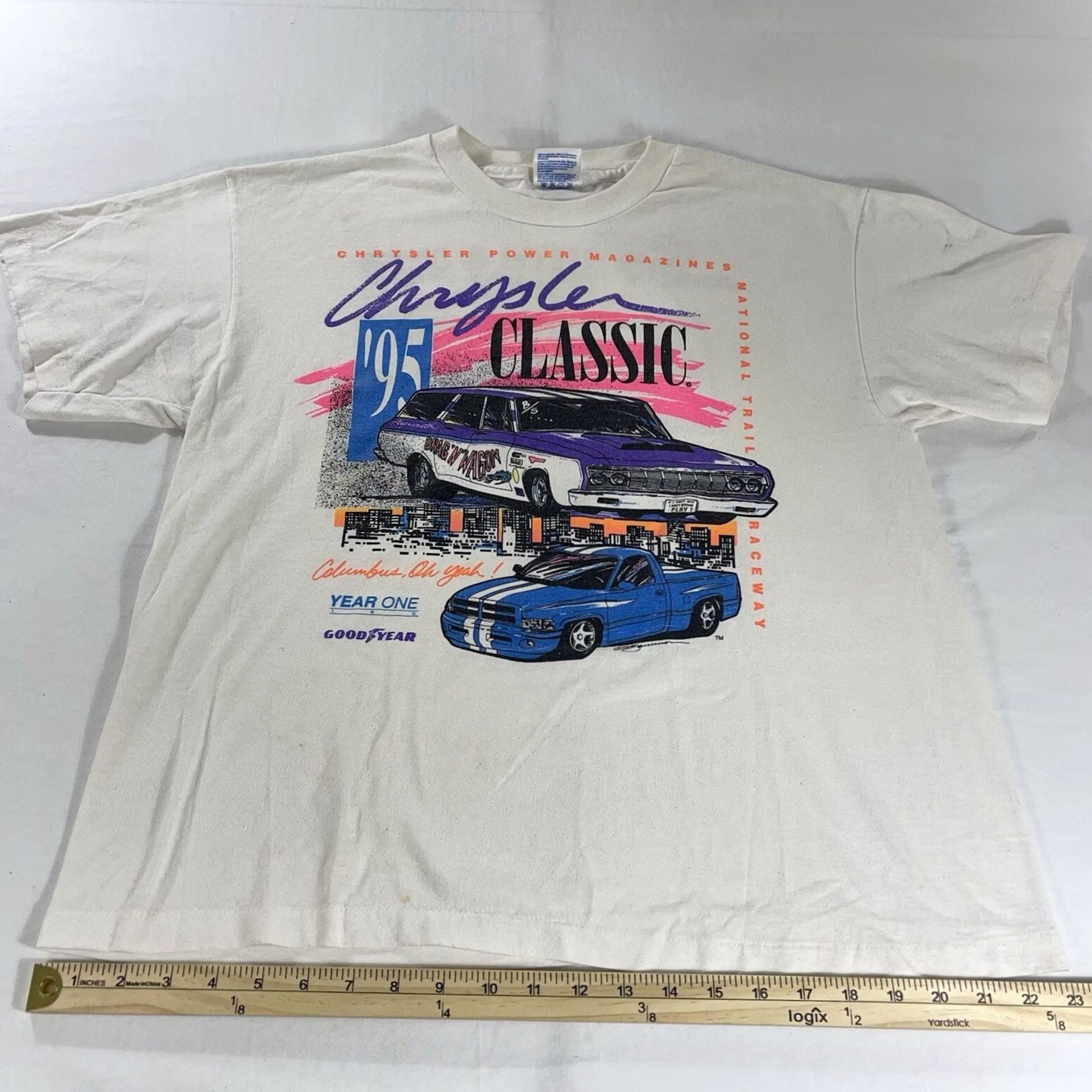 Hanes VINTAGE Hanes T-Shirt Short Sleeve Men L White 1990s Chrysler Classic Graphic MOPAR 90s Shirt Mens Size US L / EU 52-54 / 3 - 6 Thumbnail