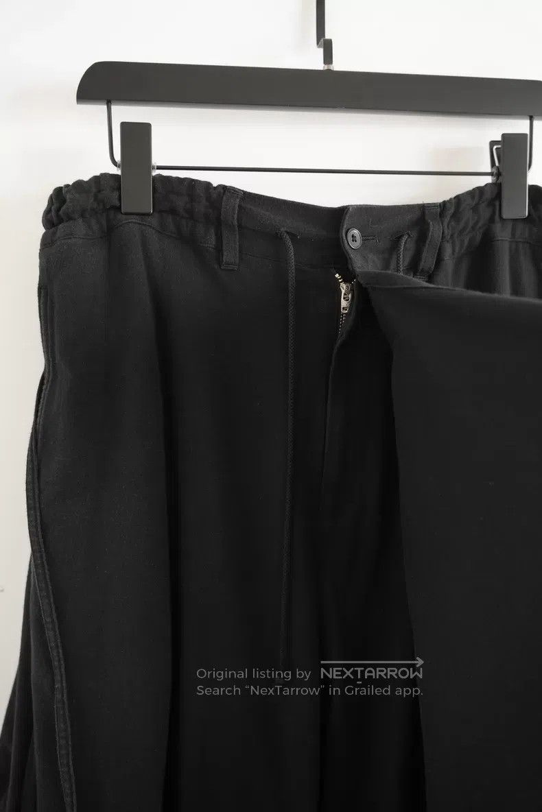 Yohji Yamamoto Yohji Yamamoto size 3 20ss asymmetric panel culottes pants Size US 30 / EU 46 - 4 Thumbnail