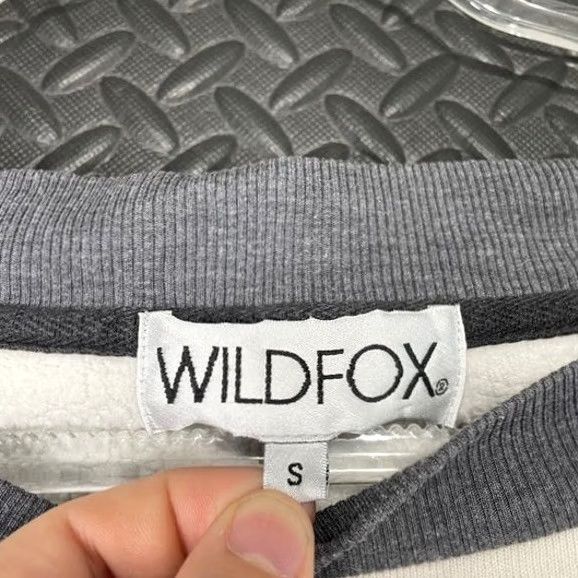 Wildfox Wild Fox Cocktail Connoisseur Gray Cropped Pullover Sweater Women's S Size S / US 4 / IT 40 - 3 Thumbnail