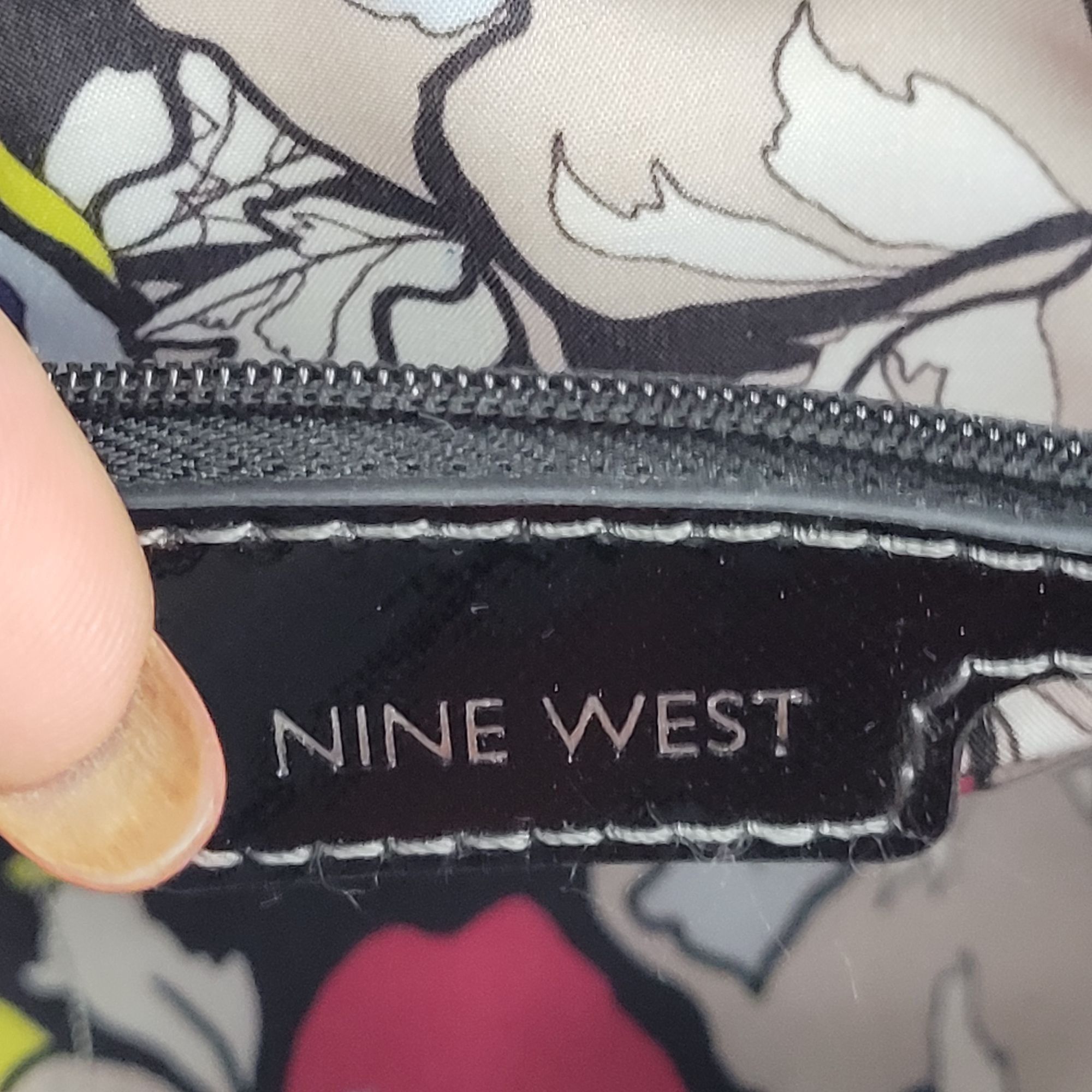 Nine West Vtg Black Faux Patent Leather Mini Top Handle Satchel Crossb Size ONE SIZE - 3 Thumbnail