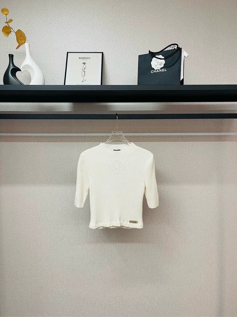 Chanel Chanel White Short Sleeve Embroidered Top- DMC Size ONE SIZE - 1 Thumbnail