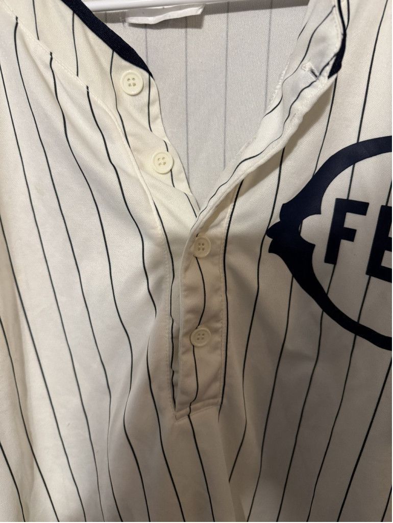 The Unbranded Brand Chicago Cubs SGA Button up Jersey Men's Size L (?) White Size US L / EU 52-54 / 3 - 3 Thumbnail