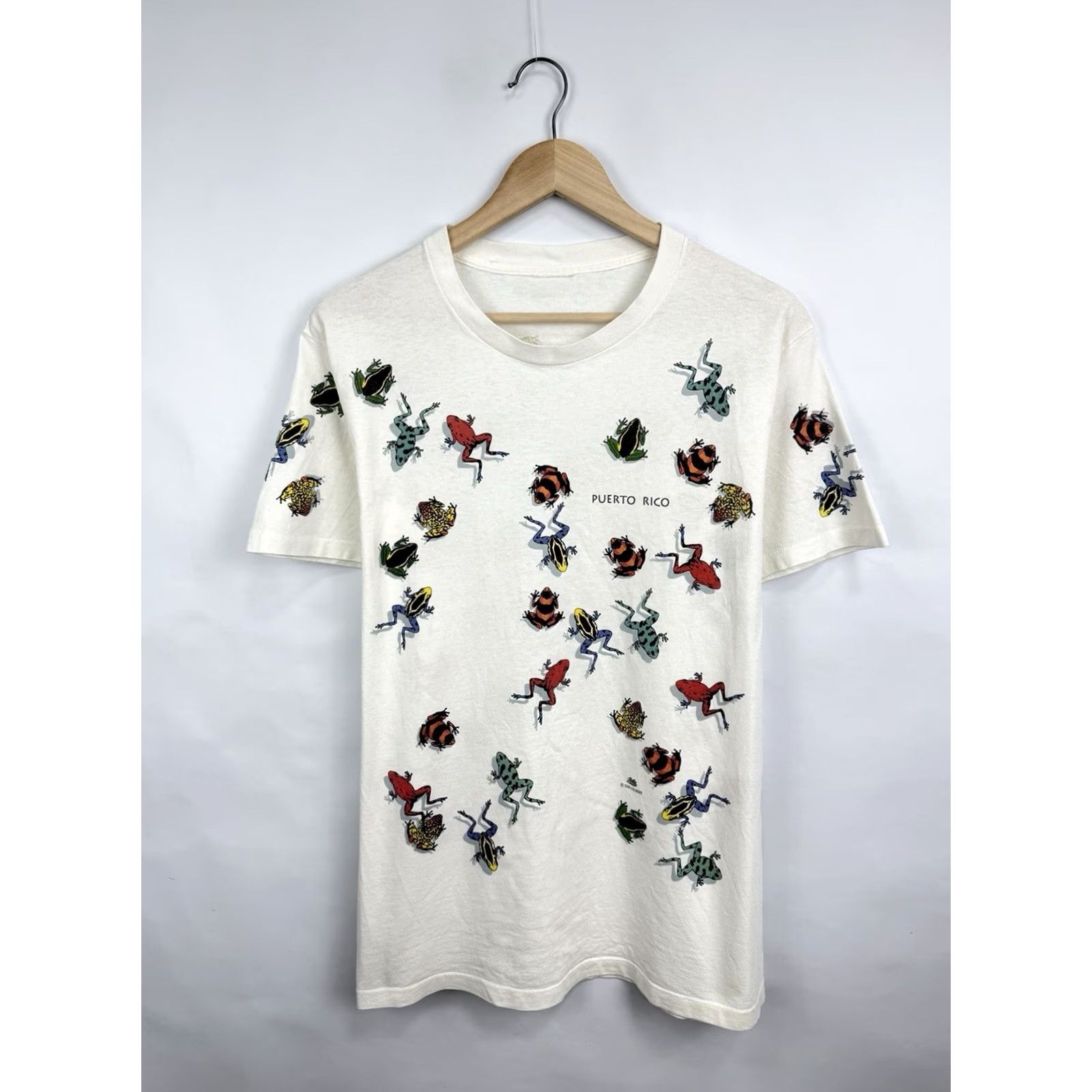 Hanes VINTAGE 90s Dan Gilbert Poison Dart Frogs Puerto Rico T-Shirt Size M White Hanes Shirt Mens Size US M / EU 48-50 / 2 - 3 Thumbnail