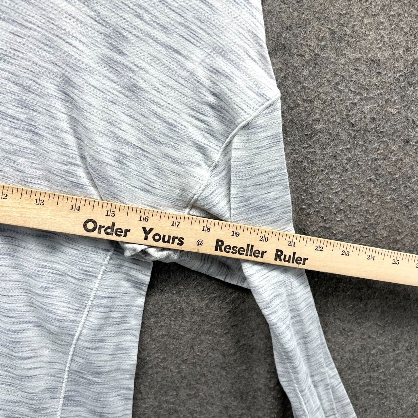 Lululemon VINTAGE? No. (Cannot determine) Size M / US 6-8 / IT 42-44 - 3 Thumbnail