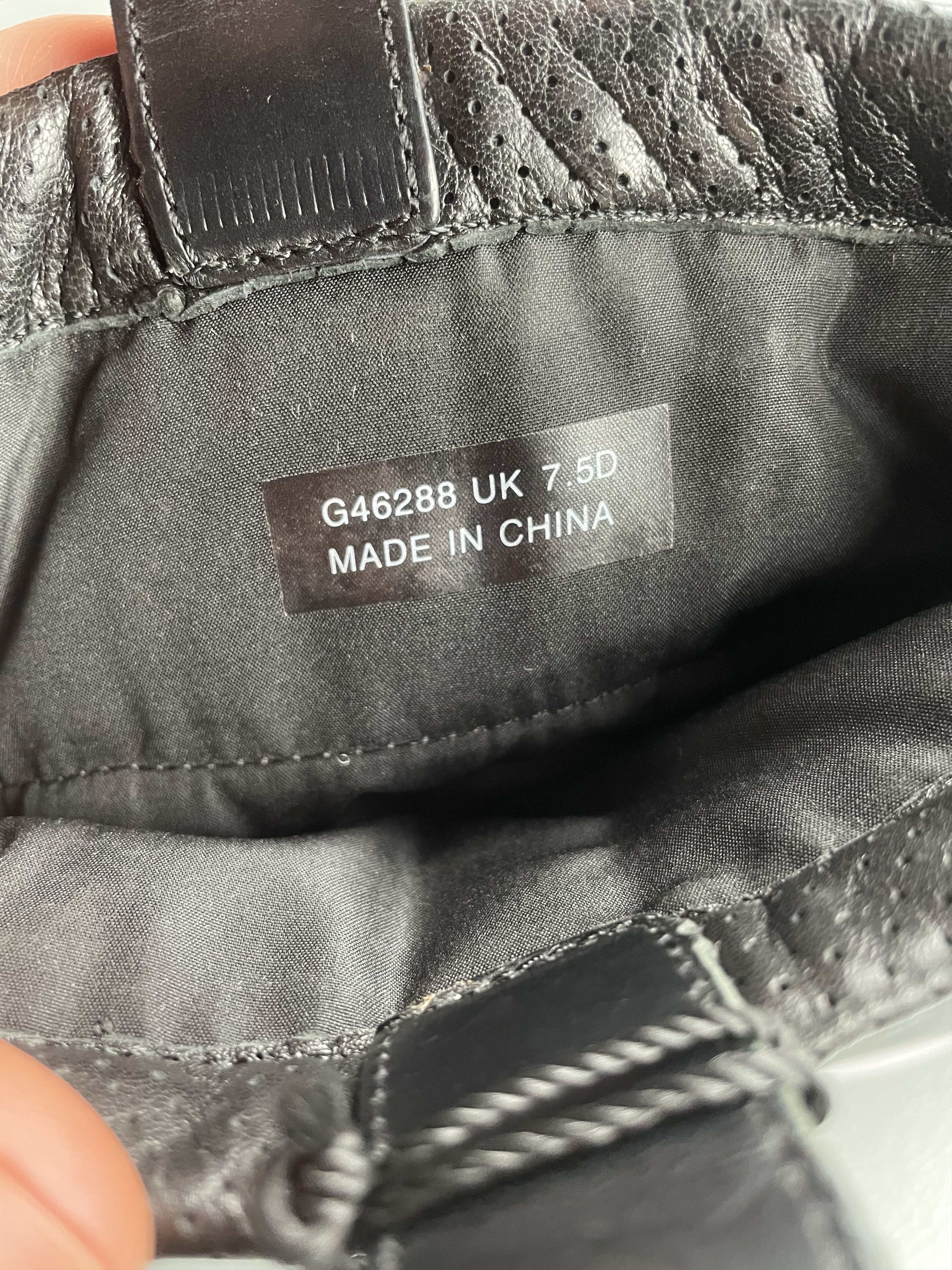 Y-3 RARE Y-3 Winter Trekker boots - size 41 1/3 Size US 8 / EU 41 - 12 Thumbnail