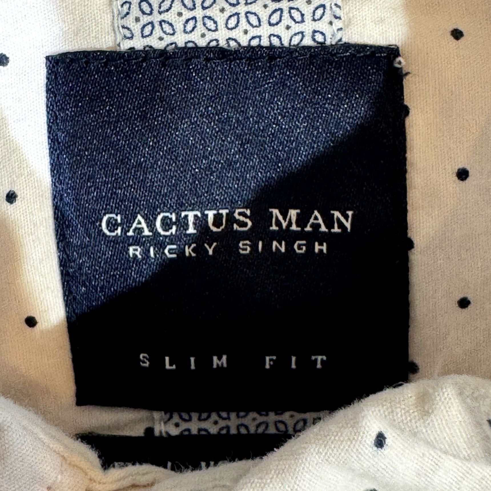 Vintage Cactus Man Shirt Men Cream Polka Dot Short Sleeve Slim Button-Down L Mens Size US L / EU 52-54 / 3 - 6 Thumbnail