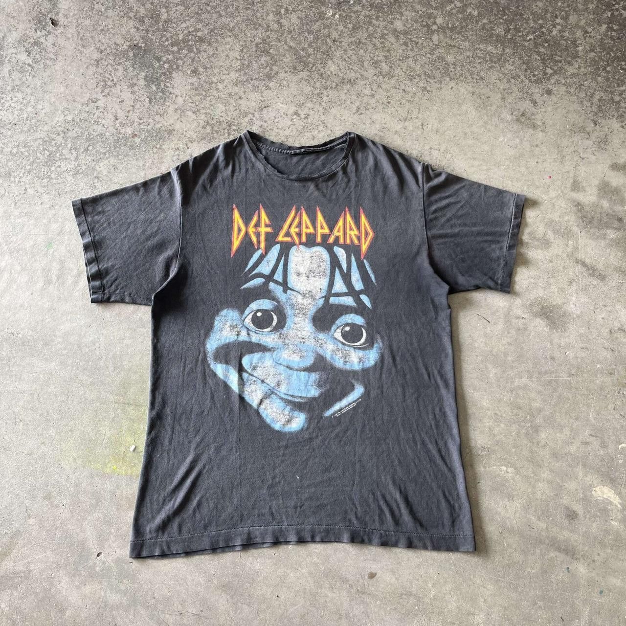 Giant × Vintage Vintage 1992 Def Leppard Tour Shirt Size L Giant × Vintage Vintage 1992 Def Leppard Tour Shirt Size L