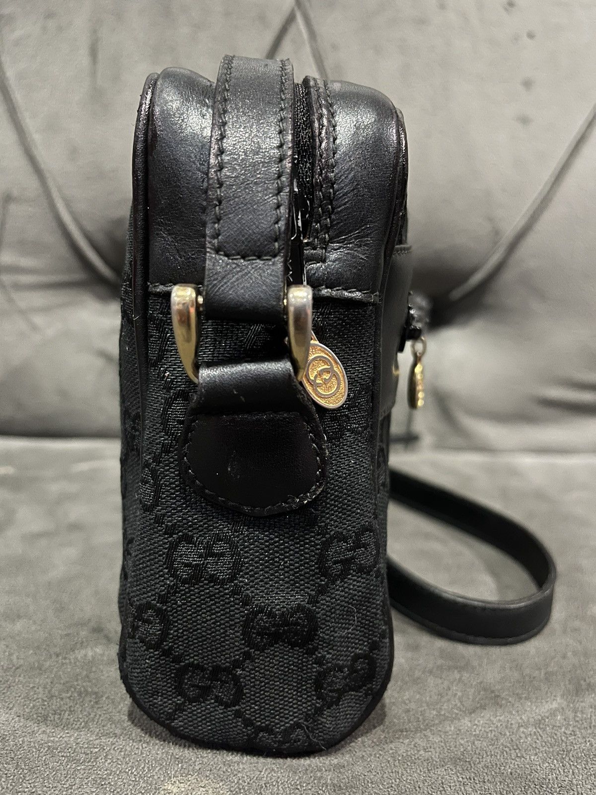 Gucci Authentic GUCCI Vintage Crossbody Bag Size ONE SIZE - 4 Thumbnail