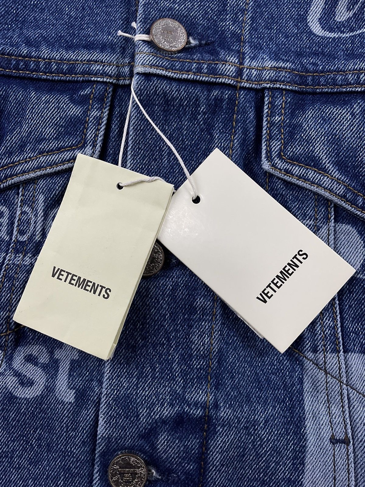 Vetements Vetements F/W'19 Error-Print Denim Jacket Size US L / EU 52-54 / 3 - 8 Thumbnail
