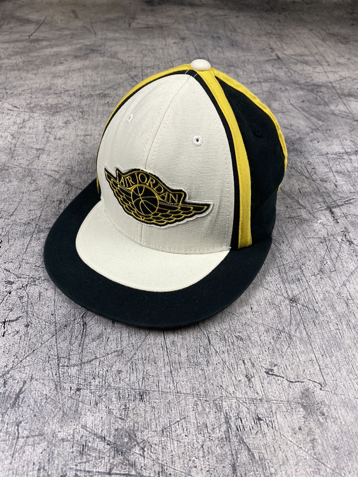 Jordan Brand × Vintage Vintage Nike Air Jordan Snap Back Cap Size ONE SIZE - 2 Thumbnail