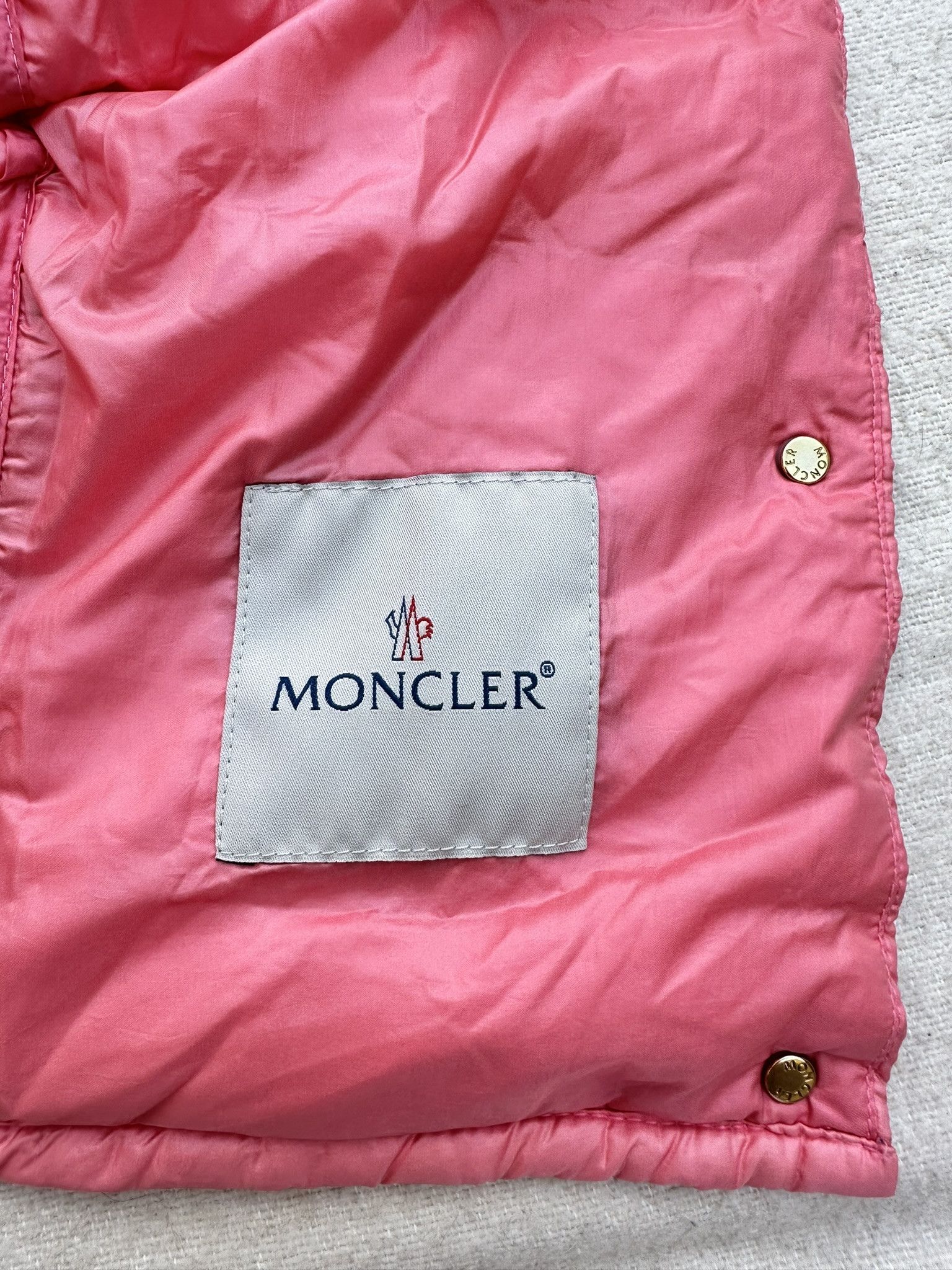 Moncler Moncler Vest Jacket Coral Pink Patch Logo Buttoned Size S / US 4 / IT 40 - 13 Thumbnail