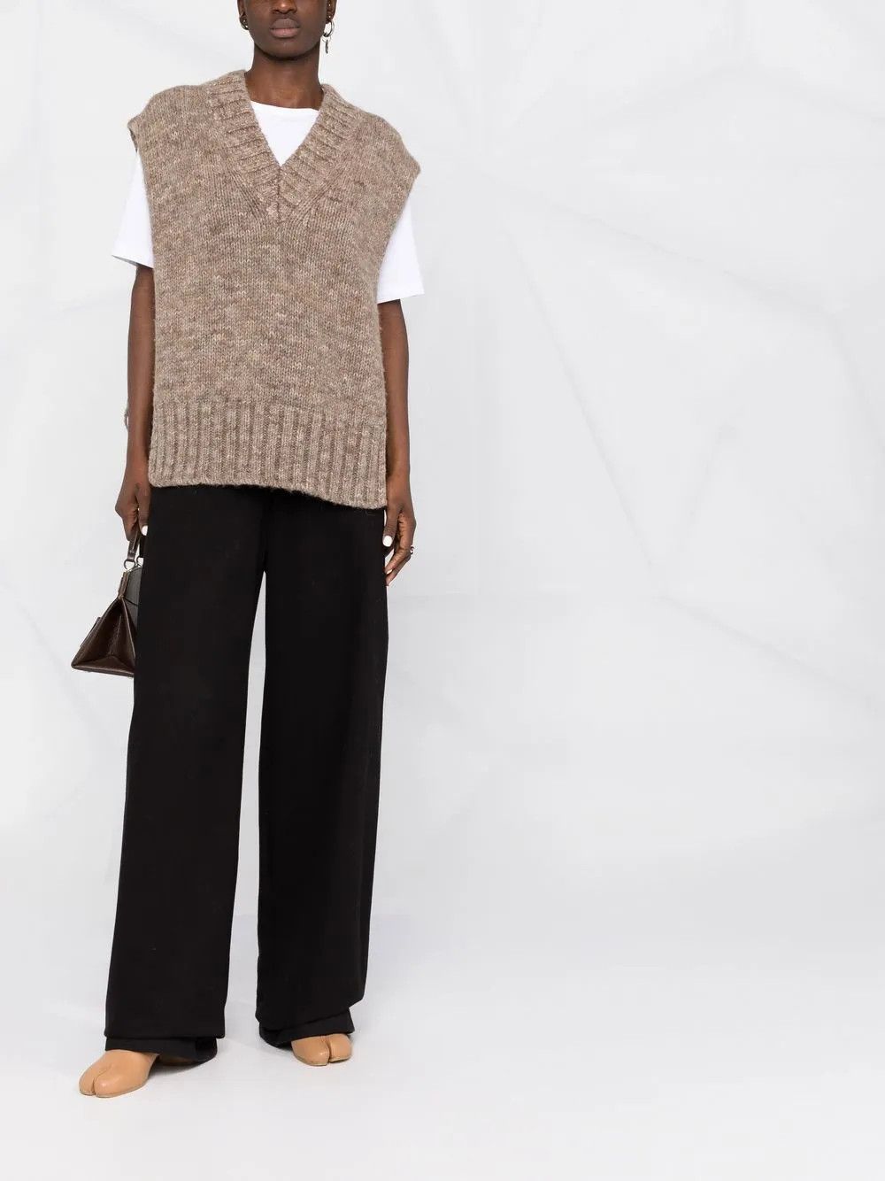 Maison Margiela o1y0625 V-neck Sleeveless Sweater in Khaki Size M / US 6-8 / IT 42-44 - 6 Thumbnail