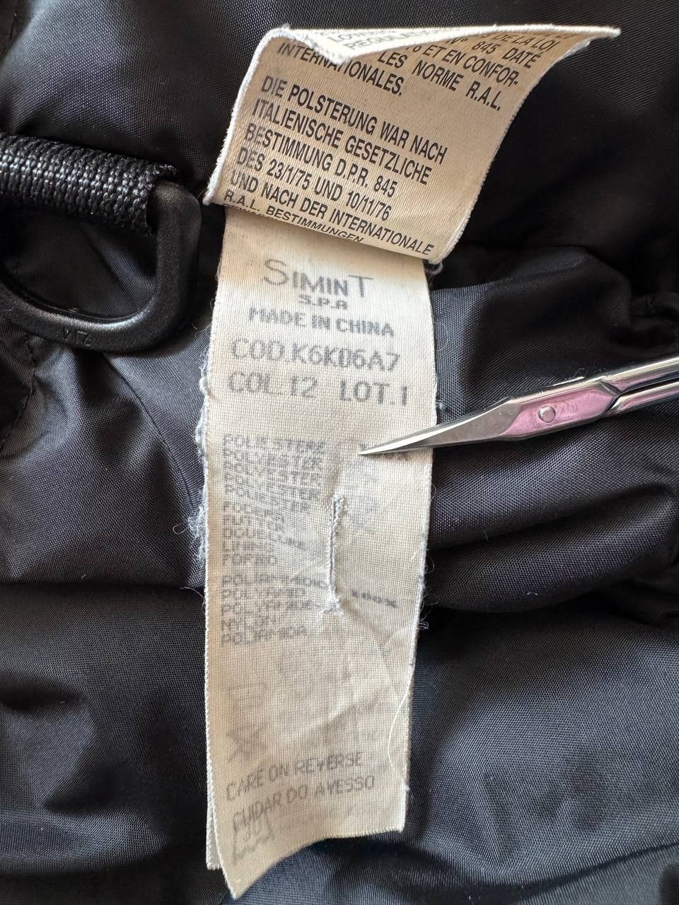 Armani Vintage Armani Jeans Oversized Down Puffer Jacket with Hood Size US M / EU 48-50 / 2 - 14 Thumbnail