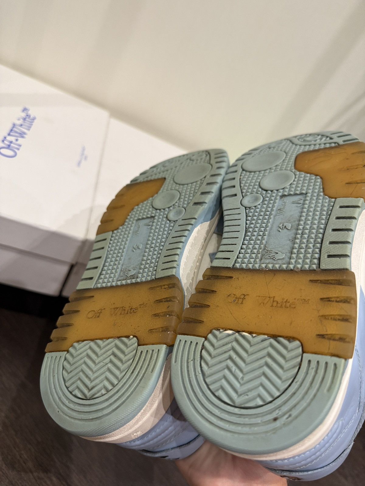 Off-White Off White out of office Size US 8 / EU 41 - 5 Thumbnail