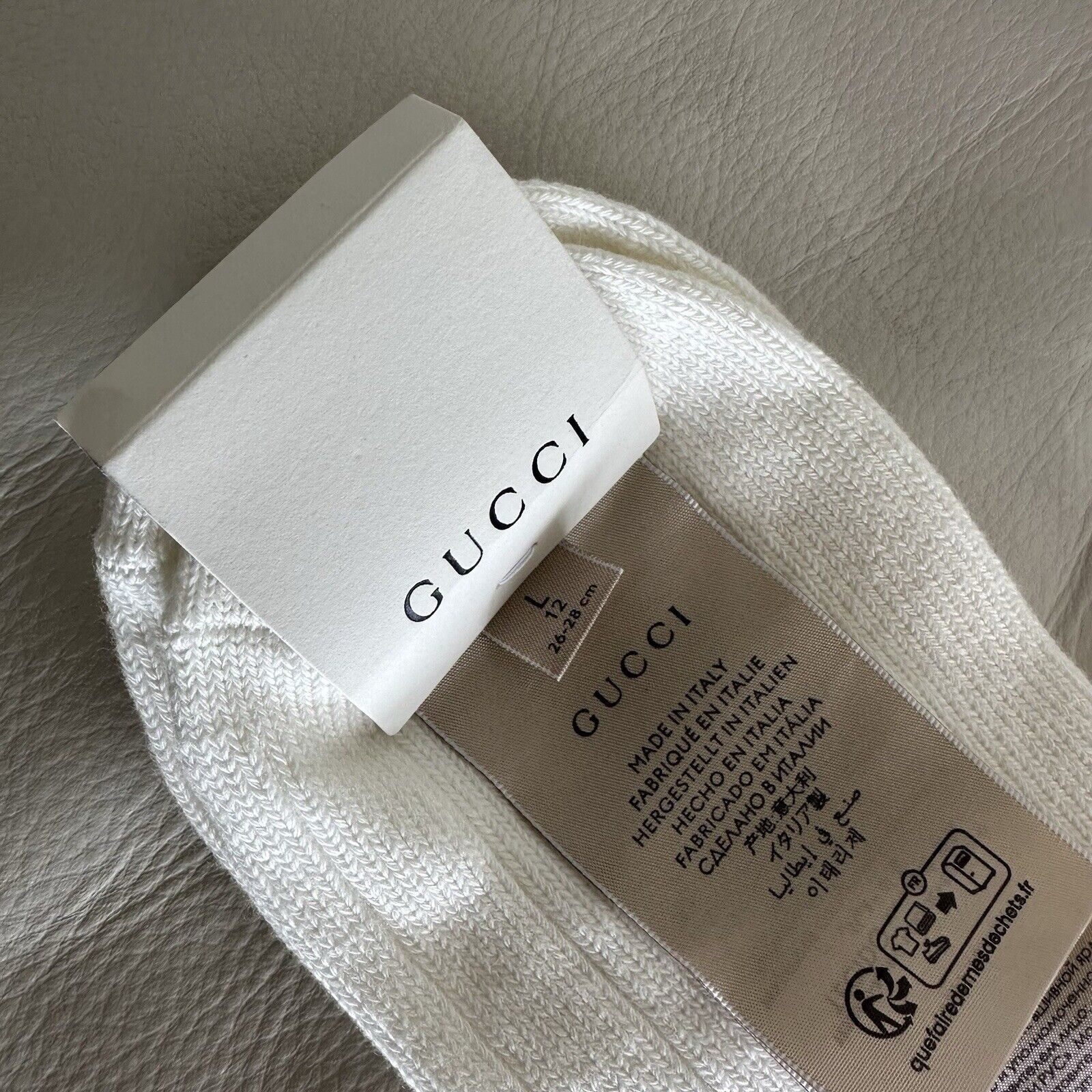 Gucci NEW Gucci Logo Socks Unisex White Wool 100% Authentic Gold S Size ONE SIZE - 4 Thumbnail