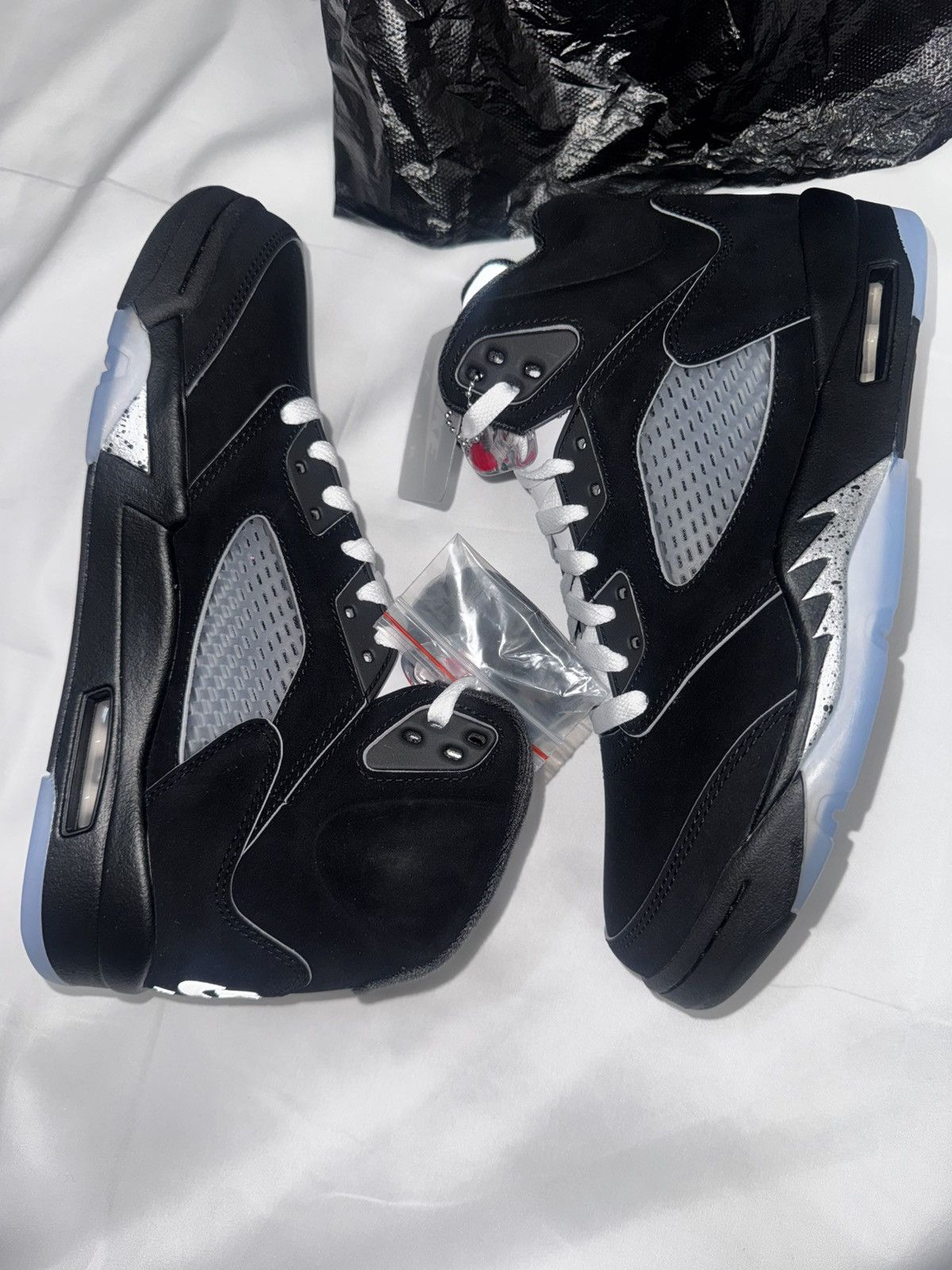Jordan Brand 2025 Air Jordan 5 Retro OG 'Black Metallic Reimagined' Size US 8.5 / EU 41-42 - 4 Thumbnail