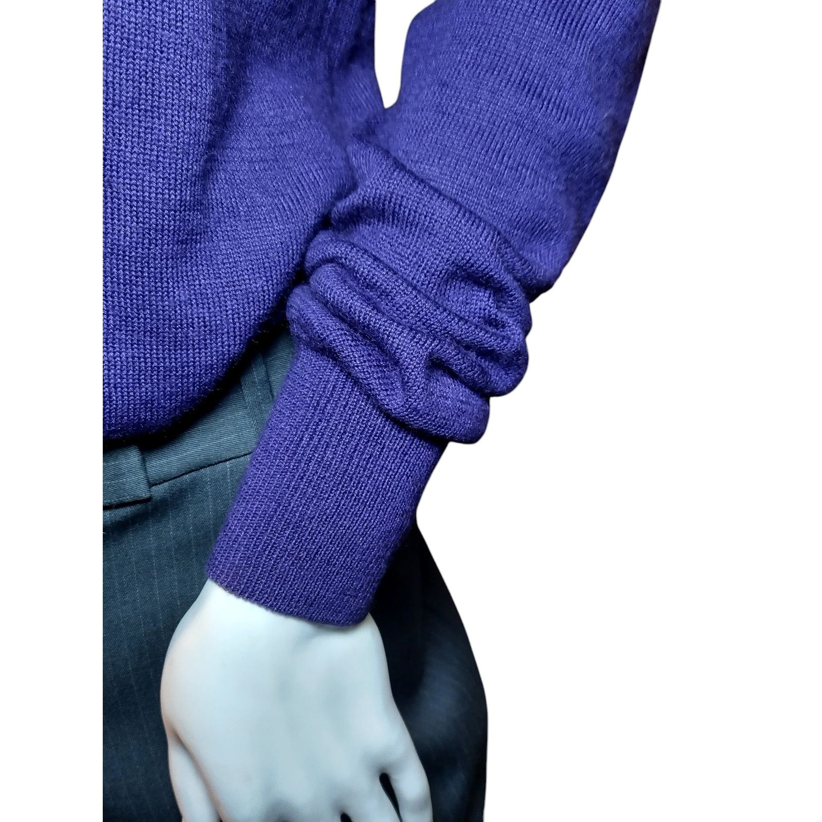 Ann Taylor Ann Taylor Sweater Long Sleeves V-Neck Knit Purple Size 4 Size S / US 4 / IT 40 - 4 Thumbnail