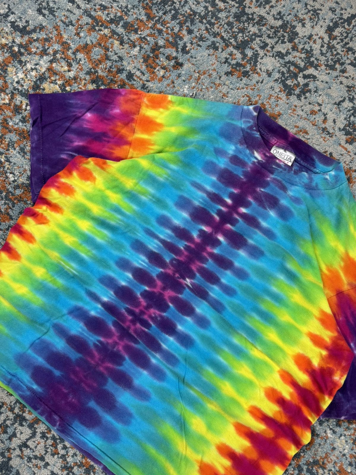 Vintage Vintage 90s Oneita made in USA rainbow tie dye tee boxy fit Size US L / EU 52-54 / 3 - 4 Thumbnail
