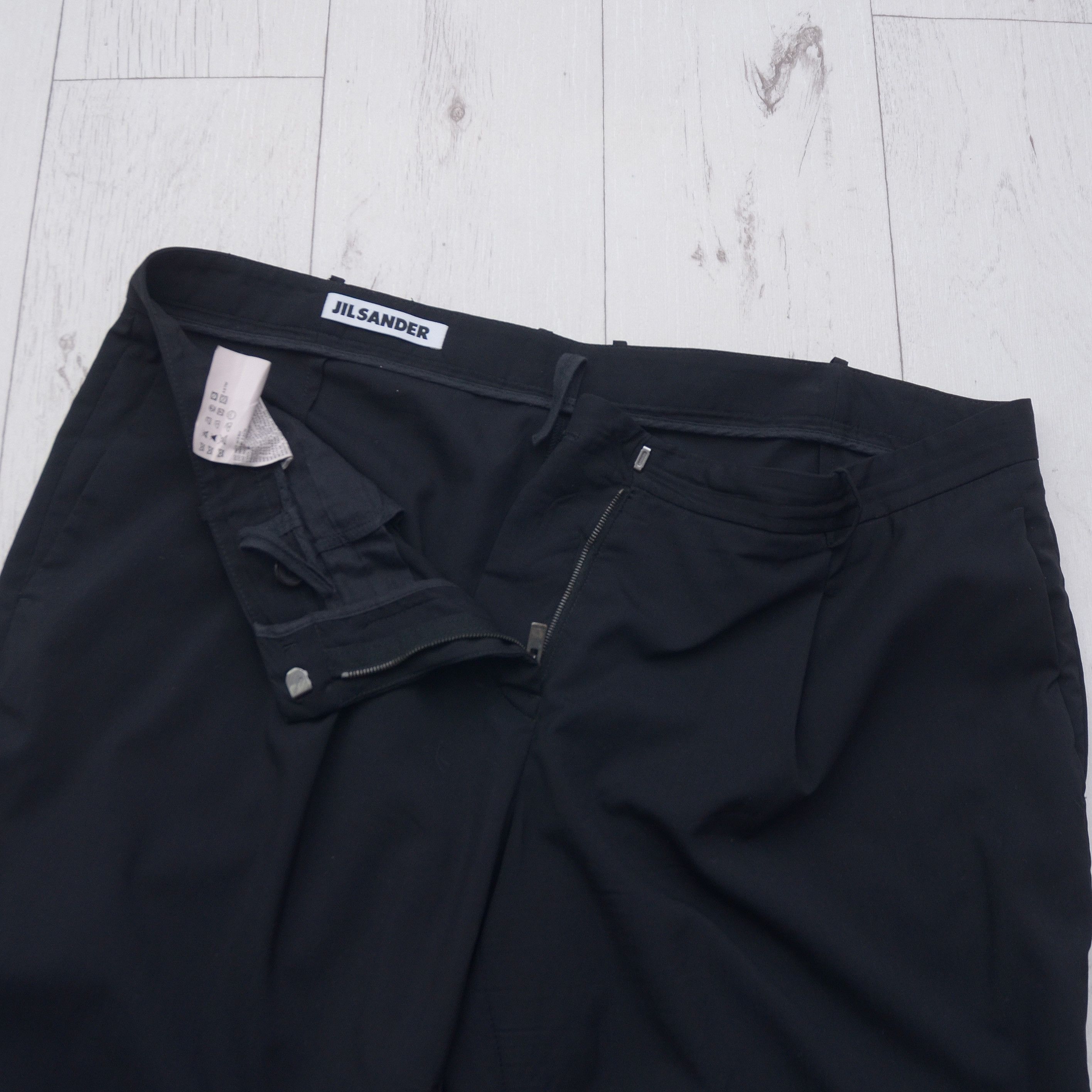 Jil Sander × Vintage Vintahe Jil Sander Black Short Pants Size 40 Wool Italy Size 27" / US 4 / IT 40 - 8 Thumbnail