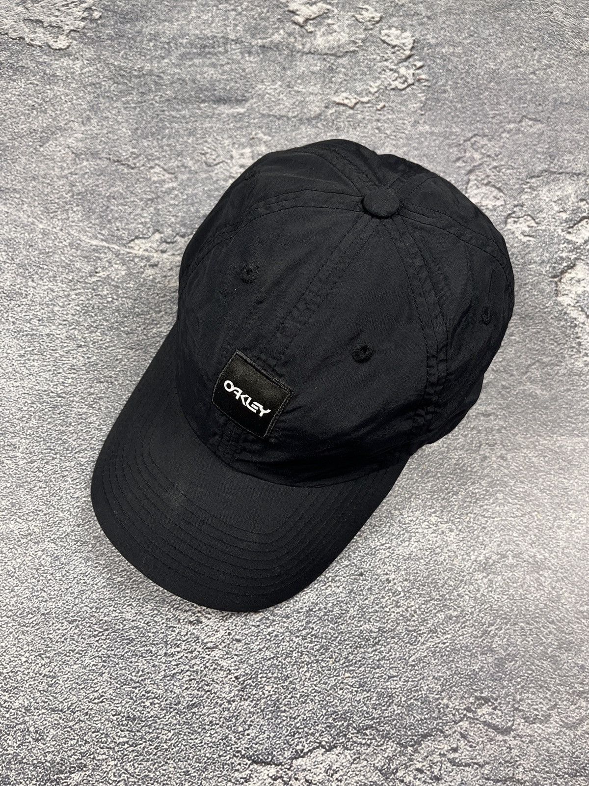 Oakley × Vintage Vintage Oakley panel Y2K nylon cap Size ONE SIZE - 1 Thumbnail