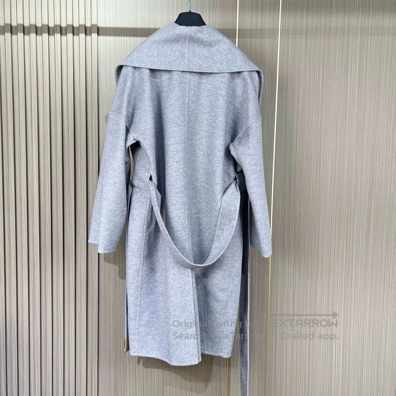 Loewe Loewe Logo Belted Cashmere Coat. Size XS / US 0-2 / IT 36-38 - 2 Thumbnail