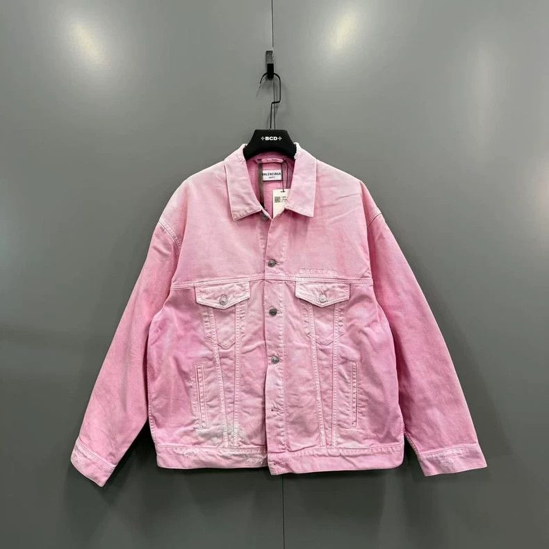 Balenciaga Balenciaga Pink washed denim jacket Size US M / EU 48-50 / 2 - 1 Thumbnail