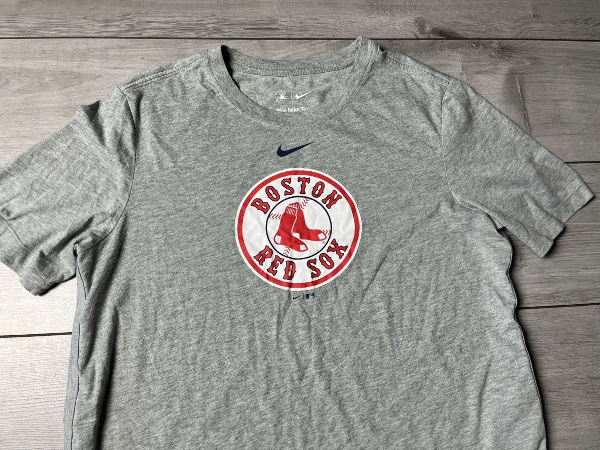 Nike Nike MLB Boston Red sox tshirt size Large Size US L / EU 52-54 / 3 - 3 Thumbnail
