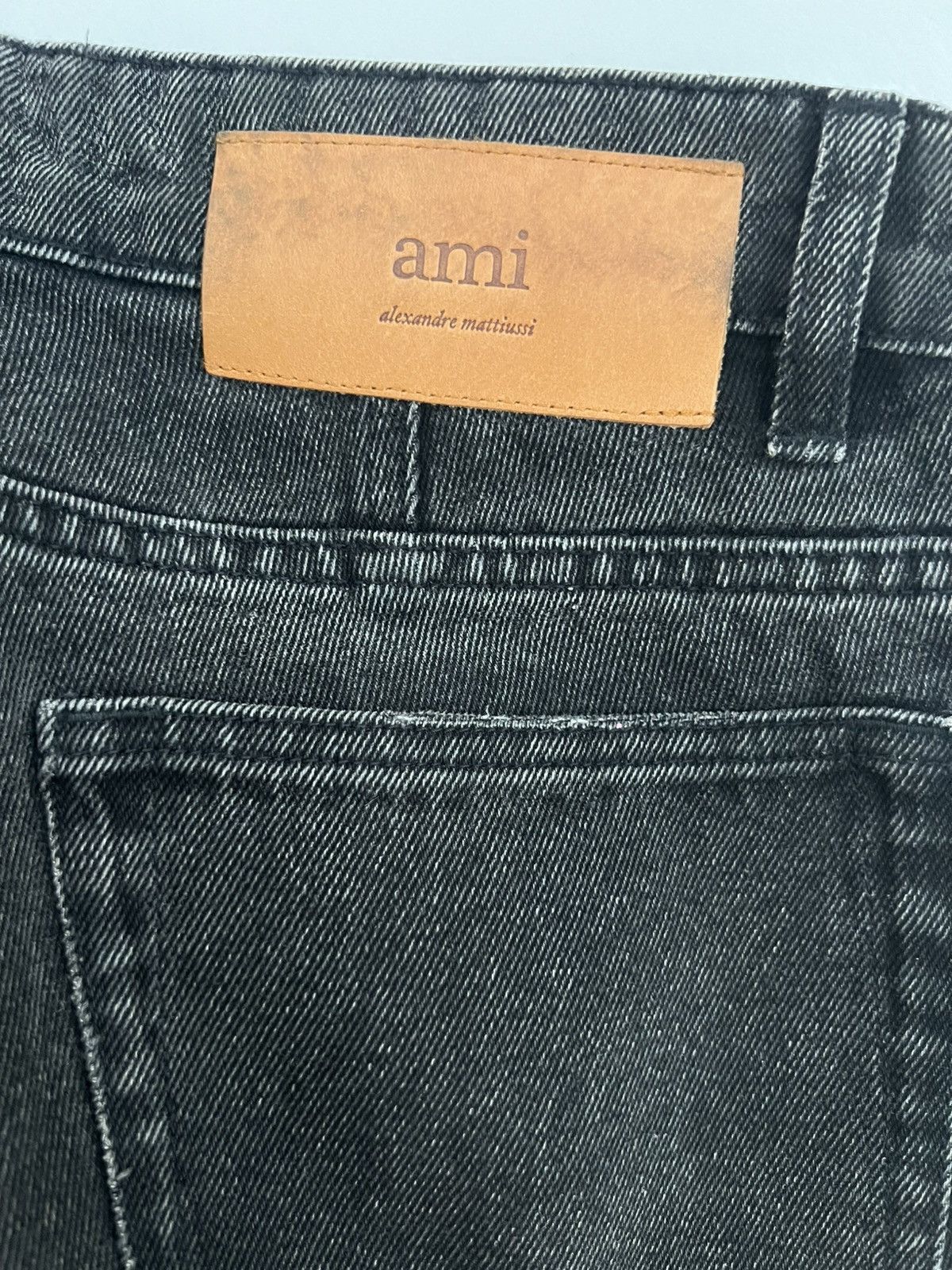 AMI AMI Tapered Fit Jeans - Vintage Black Size US 27 - 7 Thumbnail