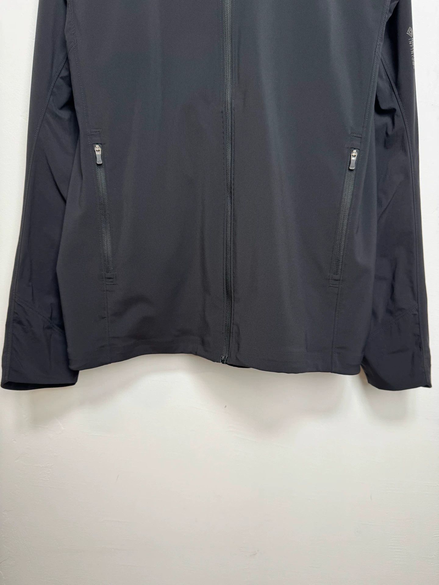 Arc'teryx Arc'teryx shell jacket size M new Size US M / EU 48-50 / 2 - 4 Thumbnail
