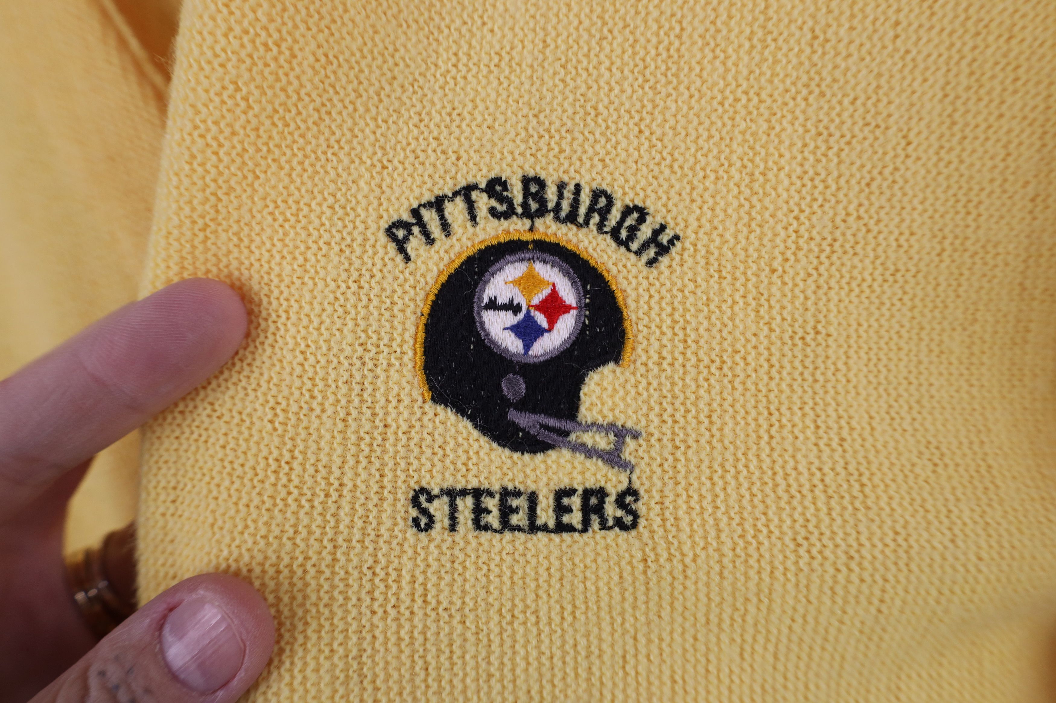 Vintage Vintage 70s Steelers Football Knit Cardigan Sweater USA Size US L / EU 52-54 / 3 - 4 Thumbnail