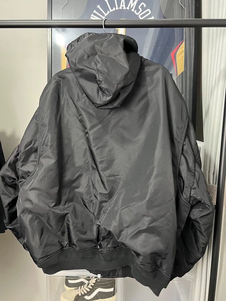Balenciaga Balenciaga 3B Embroidered nylon Bomber coat Size US M / EU 48-50 / 2 - 2 Thumbnail