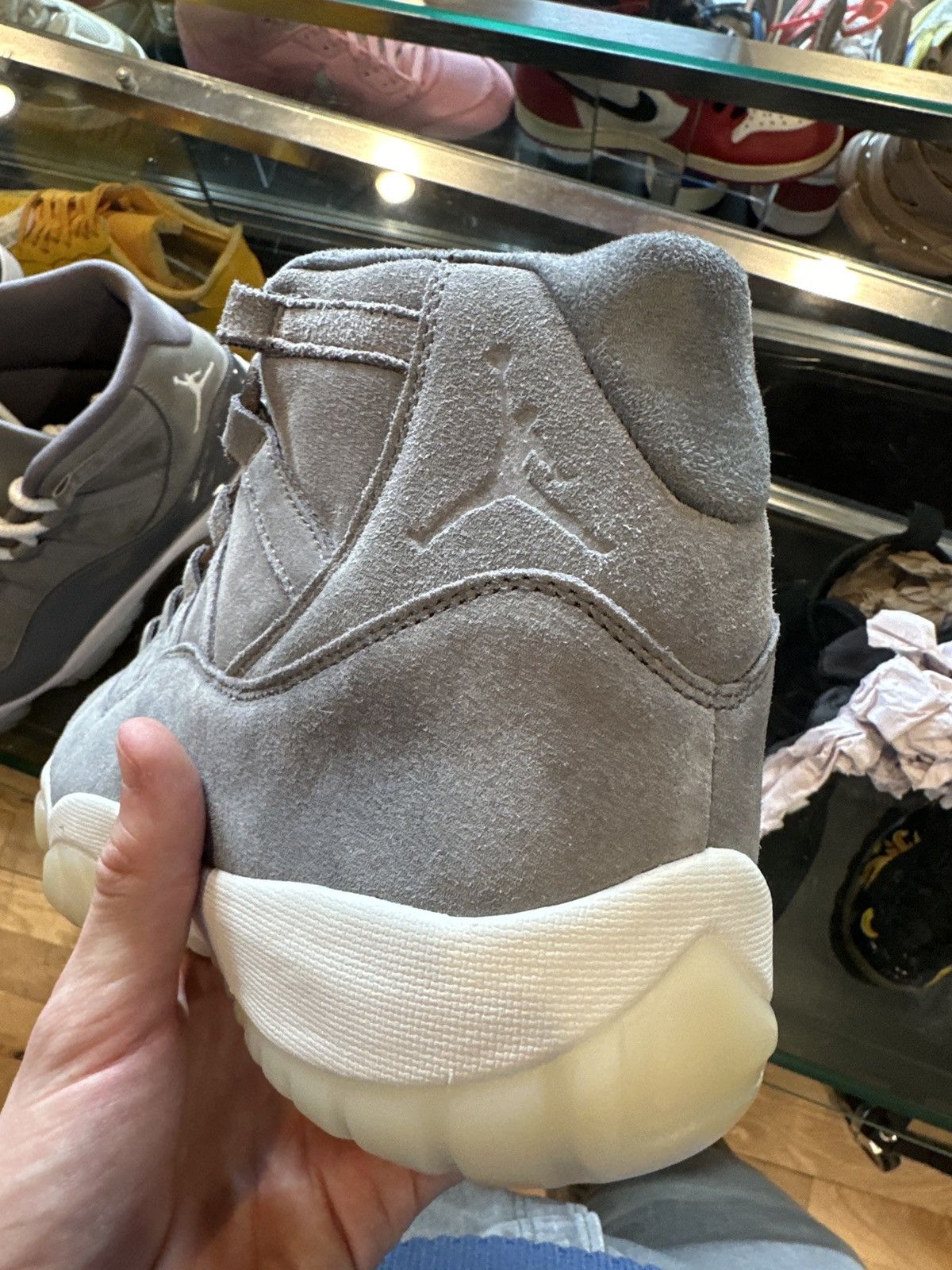 Jordan Brand Jordan 11 Retro Pinnacle Grey Suede DS OG Size 12 Size US 12 / EU 45 - 8 Thumbnail