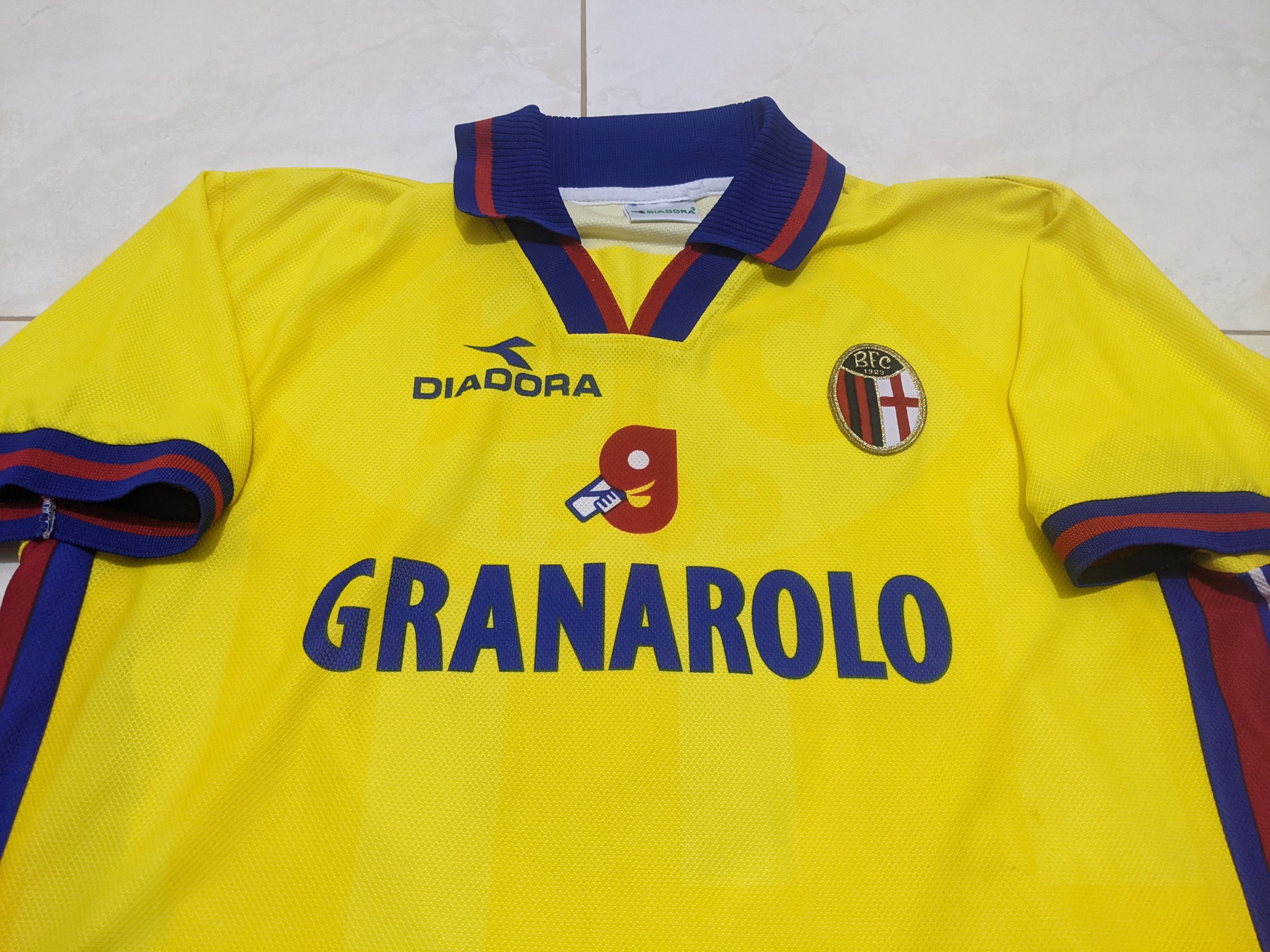 Diadora Jersey Brescia 1998-99 third luca Baggio football shirt Size US L / EU 52-54 / 3 - 4 Thumbnail