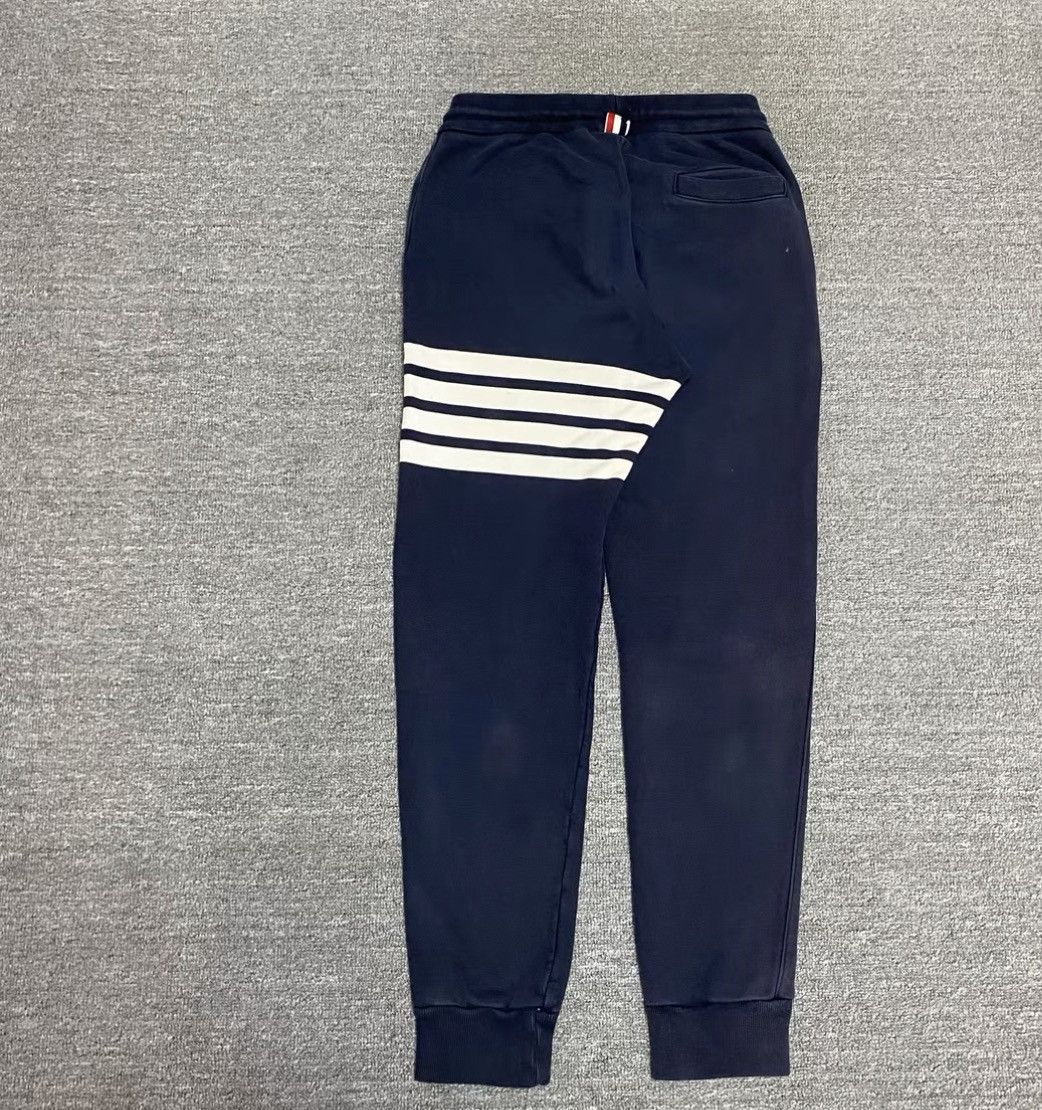 Thom Browne THOM BROWNE TB Four-Bar Casual Pants J16 Size US 34 / EU 50 - 2 Thumbnail