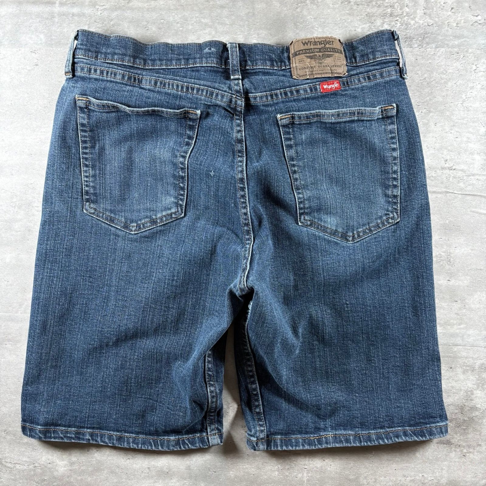 Wrangler Y2K jorts Size US 32 / EU 48 - 1 Thumbnail