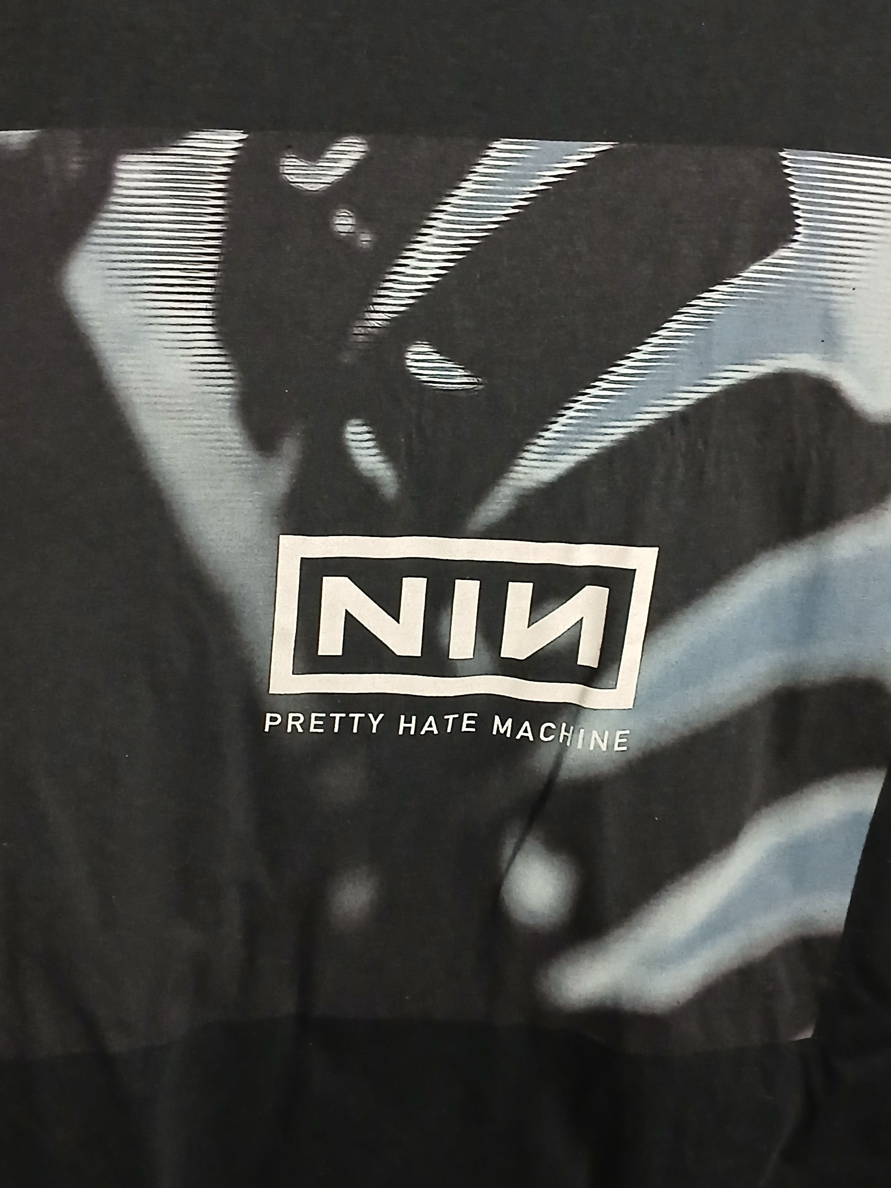 Band Tees Nine Inch Nails Pretty Hate Machine T-Shirt Size US L / EU 52-54 / 3 - 3 Thumbnail