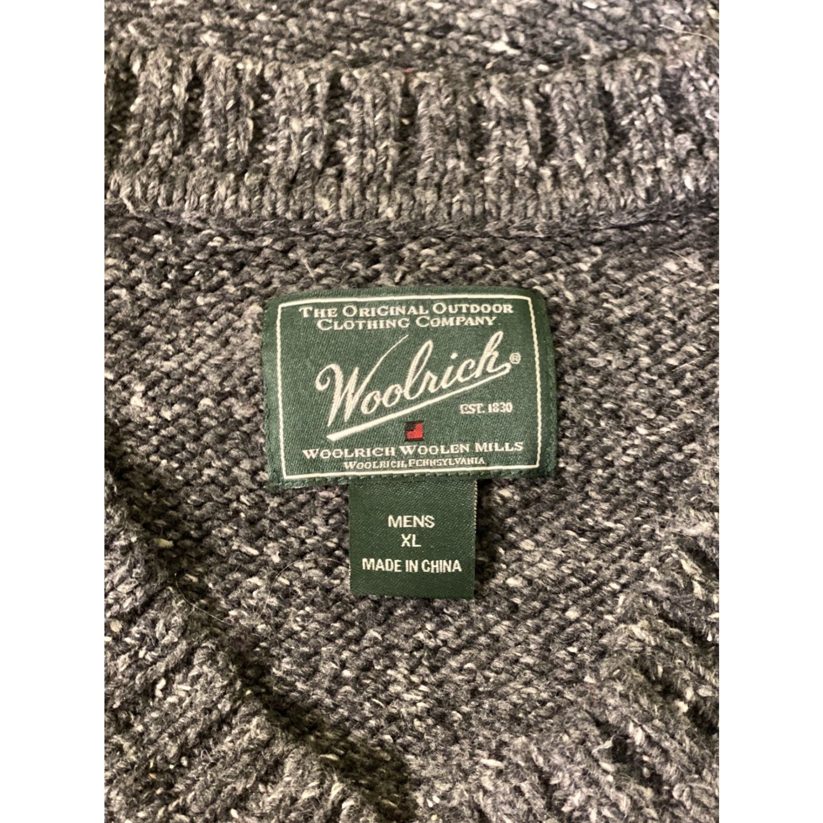 Vintage Woolrich Men’s Heather Gray V-Neck Wool Blend Sweater XL Long Sleeve Knit Pullover Regular Size In Gray Logo Accents Knit Style Tight-Knit Vintage No Size US XL / EU 56 / 4 - 5 Thumbnail