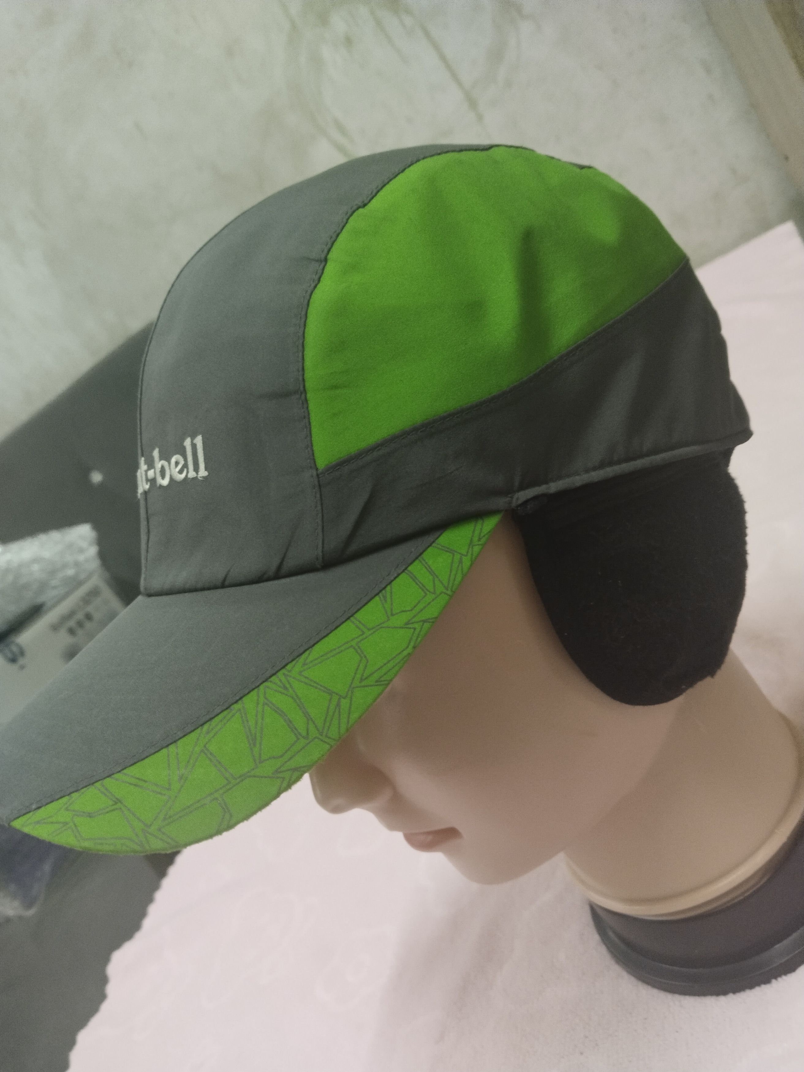 Montbell MONTBELL GORETEX 4 PANEL WITH FLEE CAP Size ONE SIZE - 4 Thumbnail