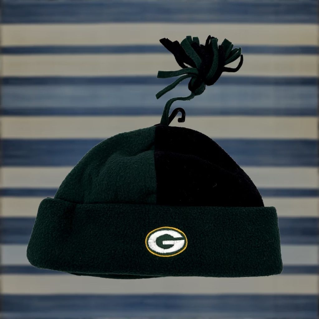 New Era New Era Green Bay Packers Beanie Pom Pom Uncuffed One Size Official Knit Cap NWOT Men Beanie Sports Knit Cap Winter Green Packers Mens OSFA Size ONE SIZE - 1 Thumbnail