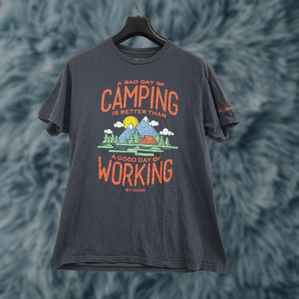 Vintage Columbia T-Shirt Mens Size Large Outdoor All Seasons Cotton Blue Short Sleeve Athletic Regular fall spring summer winter Size US L / EU 52-54 / 3 - 1 Thumbnail