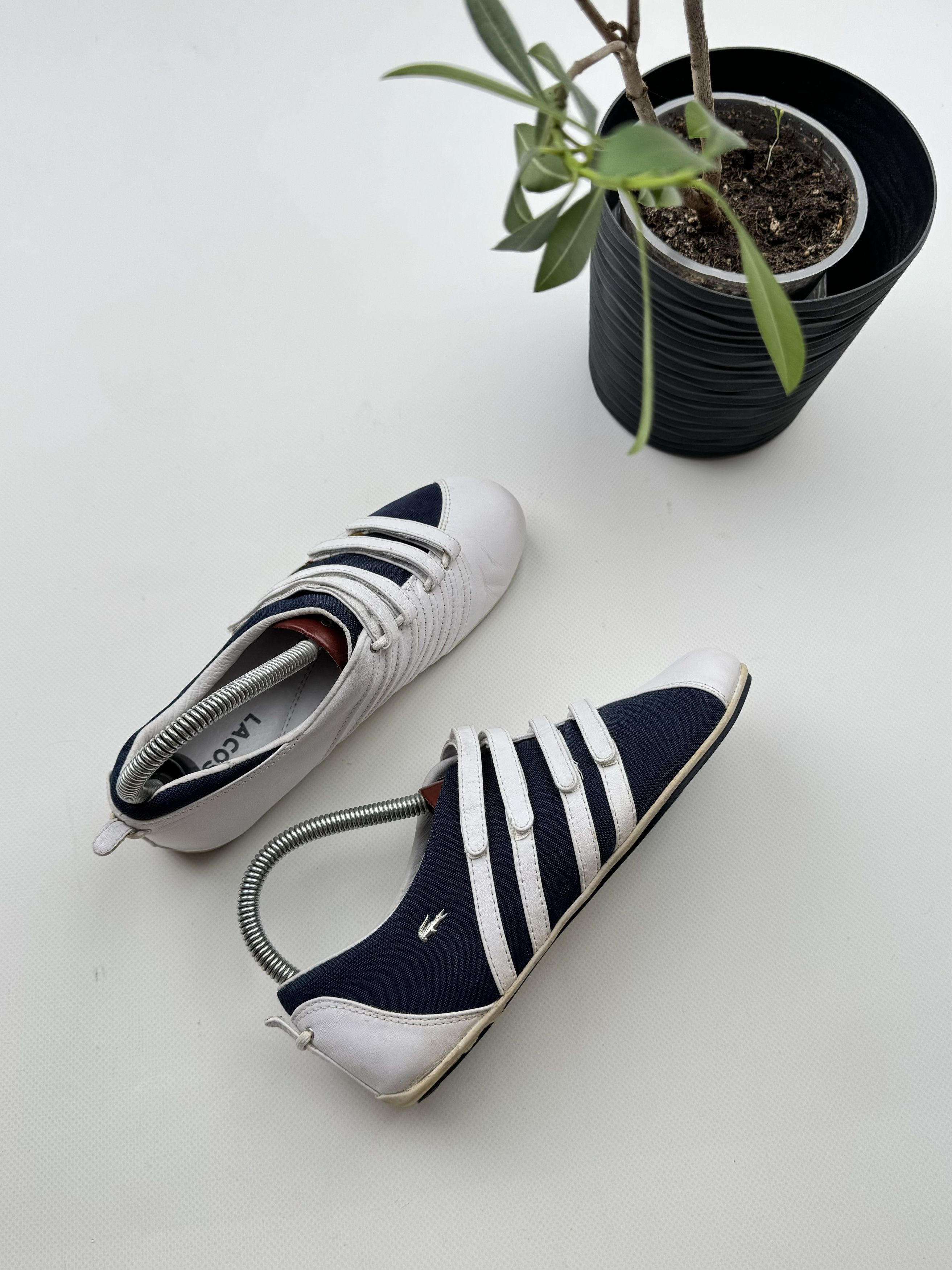 Lacoste Lacoste Vintage Leather Shoes (387) Size US 6 / IT 36 - 1 Thumbnail
