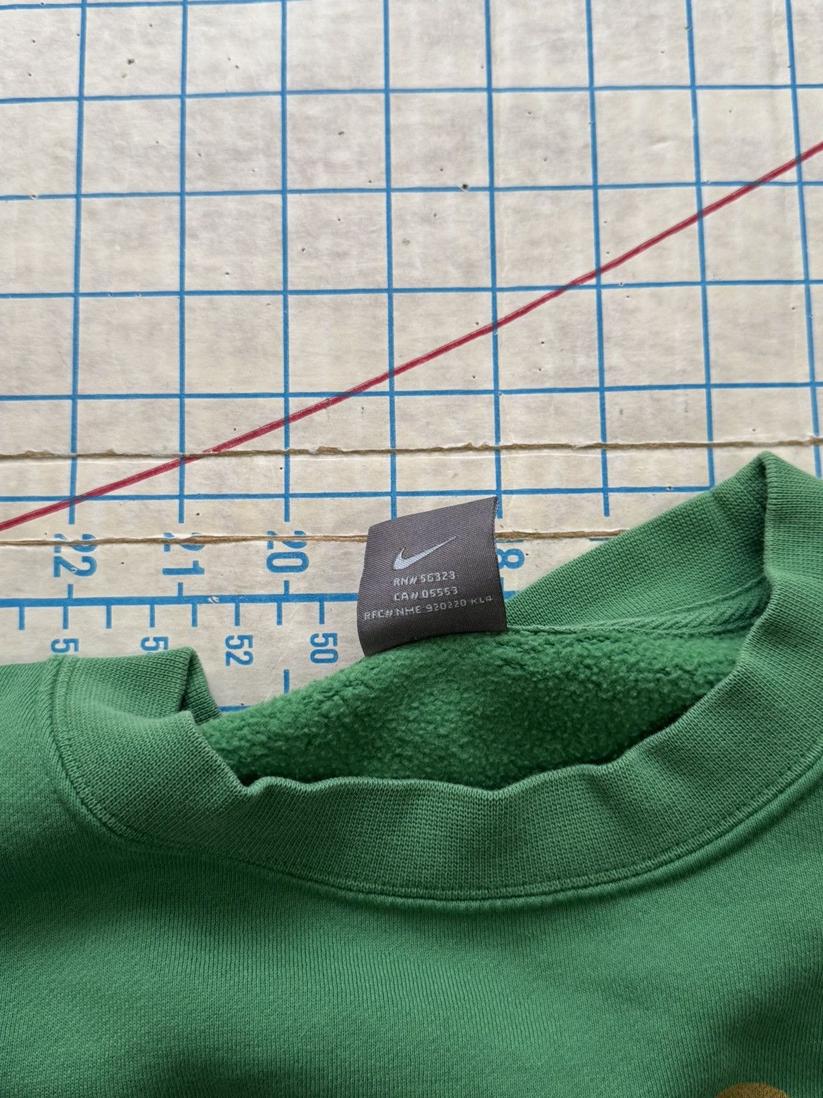 Nike × Vintage Vintage Y2K Nike Shoes Never Smile Crewneck Sweater Green Size US L / EU 52-54 / 3 - 13 Thumbnail