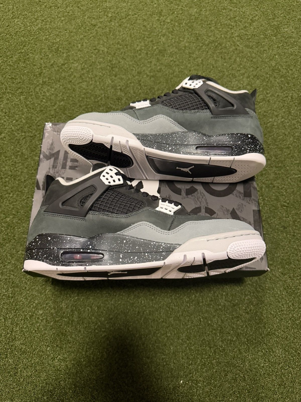 Nike Jordan 4 Retro fear Size US 10 / EU 43 - 3 Thumbnail