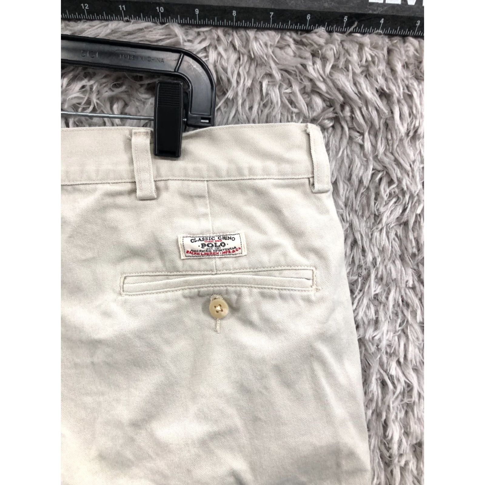 Ralph Lauren Ralph Lauren Polo Shorts Mens 40 Bermuda Mid Rise Beige Cotton Blend Flat Front 5-Pocket Logo Classic American Outdoor Size US L / EU 52-54 / 3 - 5 Thumbnail