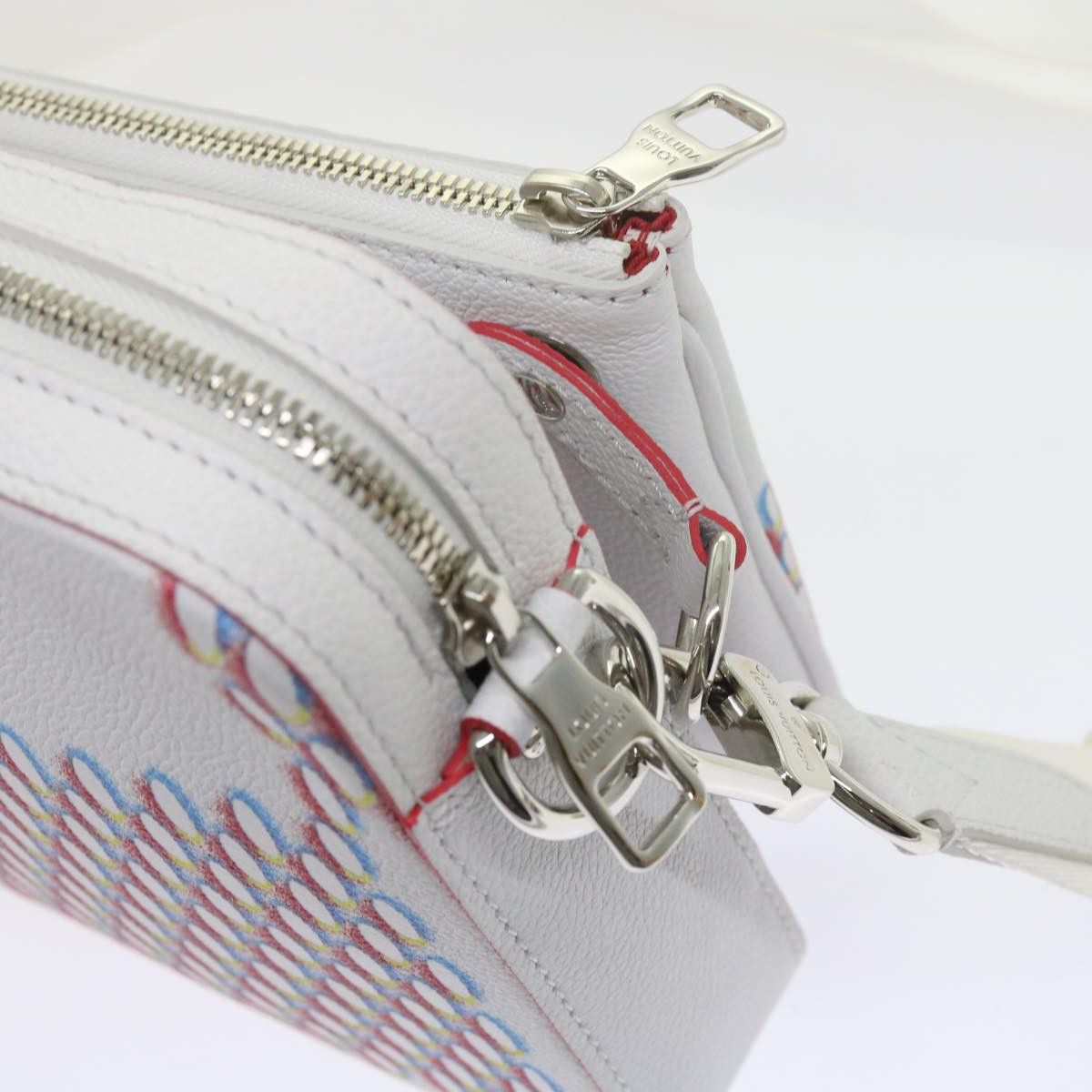 Louis Vuitton LOUIS VUITTON Damier Giant Spray Trio Messenger Bag White Size ONE SIZE - 10 Thumbnail