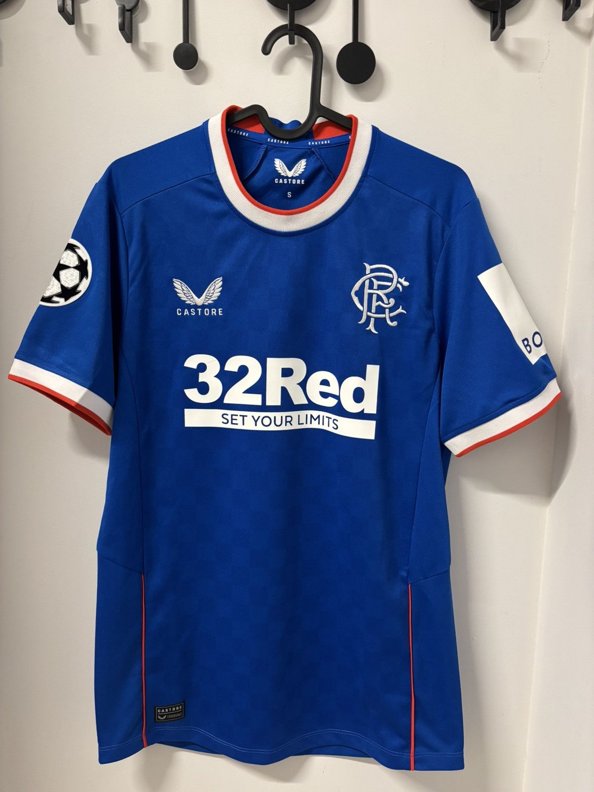Castore Glasgow Rangers 22/23 Antonio Colak champions league jersey Size US M / EU 48-50 / 2 - 2 Thumbnail